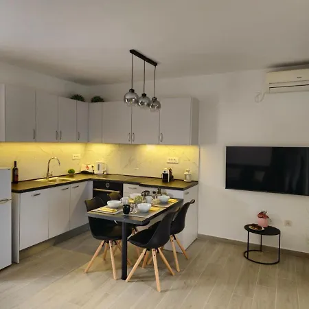 Apartment Jandom *
