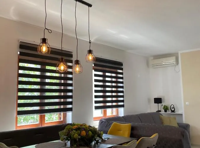 Jandom Малинска