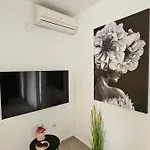 Jandom Apartman *